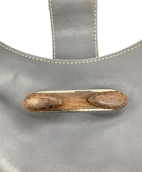 TOD'S（トッズ）TOD'S (トッズ) ホーボーバッグ グレーの古着・服飾アイテム