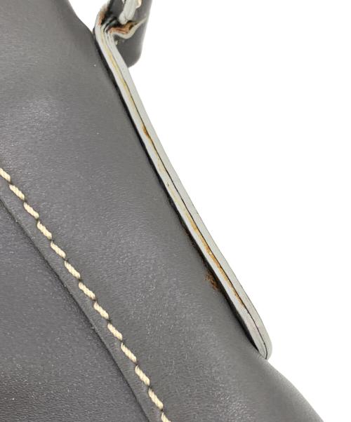 TOD'S（トッズ）TOD'S (トッズ) ホーボーバッグ グレーの古着・服飾アイテム