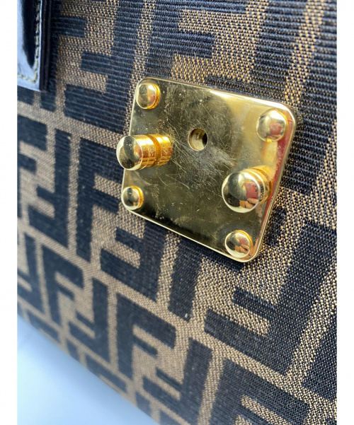 FENDI（フェンディ）FENDI (フェンディ) 2WAYハンドバッグ ブラック×ブラウン サイズ:- ズッカ 旧仕様モデルの古着・服飾アイテム