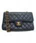CHANEL（シャネル）の古着「Wフラップマトラッセチェーンショルダーバッグ」｜ブラック