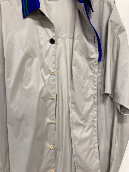 kolor/BEACON（カラービーコン）kolor/BEACON (カラービーコン) Nyストレッチタフタシャツ グレー×ブルー サイズ:SIZE3の古着・服飾アイテム