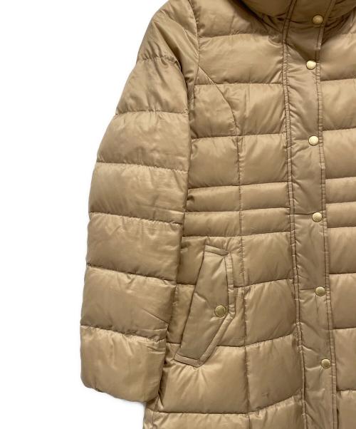 BLUE LABEL CRESTBRIDGE（ブルーレーベルクレストブリッジ）BLUE LABEL CRESTBRIDGE (ブルーレーベルクレストブリッジ) ダウンコート ベージュ サイズ:36の古着・服飾アイテム