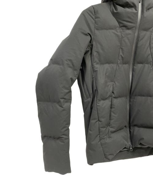 DESCENTE（デサント）DESCENTE (デサント) 水沢ダウンジャケット ブラック サイズ:Mの古着・服飾アイテム