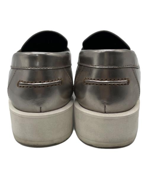 PIERRE HARDY（ピエールアルディ）PIERRE HARDY (ピエールアルディ) ローファー シルバー サイズ:36の古着・服飾アイテム