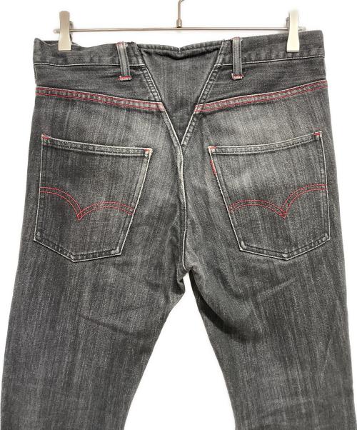 JUNYA WATANABE MAN（ジュンヤワタナベマン）JUNYA WATANABE MAN (ジュンヤワタナベマン) LEVI'S (リーバイス) デニムパンツ ダークグレー サイズ:XSの古着・服飾アイテム