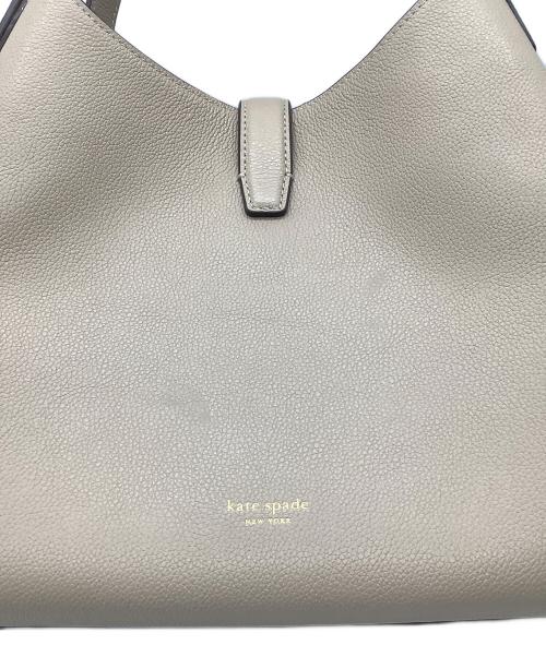 Kate Spade（ケイトスペード）Kate Spade (ケイトスペード) デコ ミディアム クロスボディ トート ベージュの古着・服飾アイテム