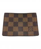 LOUIS VUITTONルイ ヴィトン）の古着「ダミエ ポルト2カルト ヴェルテカル／パスケース」