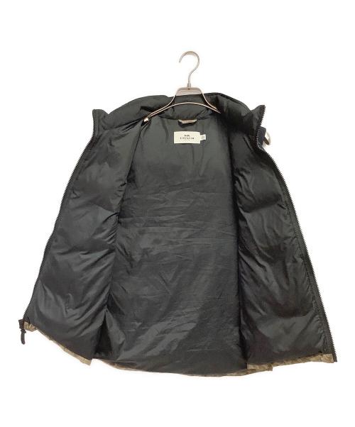 COACH（コーチ）COACH (コーチ) シグネチャーダウンベスト ベージュ サイズ:XLの古着・服飾アイテム