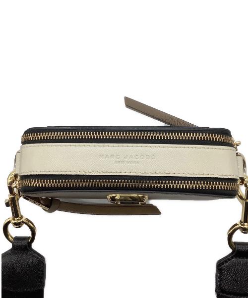 MARC JACOBS（マークジェイコブズ）MARC JACOBS (マークジェイコブズ) スナップショット／ショルダーポーチ ライトブラウンの古着・服飾アイテム