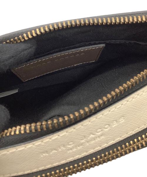 MARC JACOBS（マークジェイコブズ）MARC JACOBS (マークジェイコブズ) スナップショット／ショルダーポーチ ライトブラウンの古着・服飾アイテム