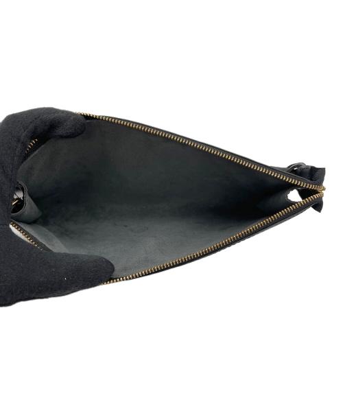 LOUIS VUITTON（ルイ ヴィトン）LOUIS VUITTON (ルイ ヴィトン) エピ ポシェット・アクセソワール ブラック サイズ:-の古着・服飾アイテム