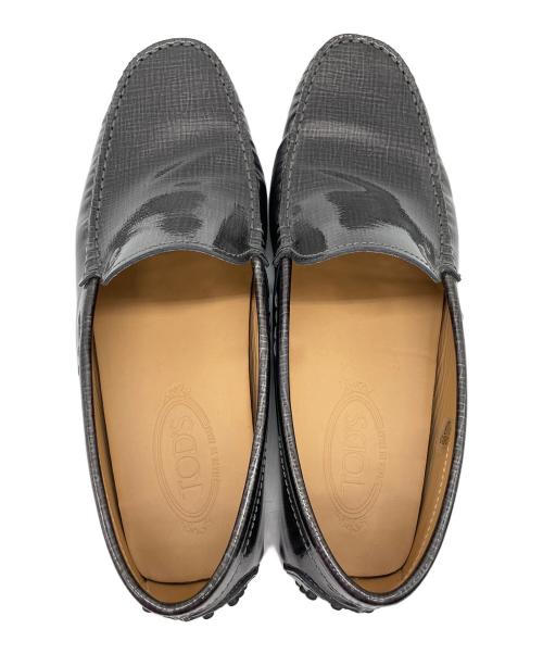 TOD'S（トッズ）TOD'S (トッズ) エナメルローファー グレー サイズ:8 1/2の古着・服飾アイテム