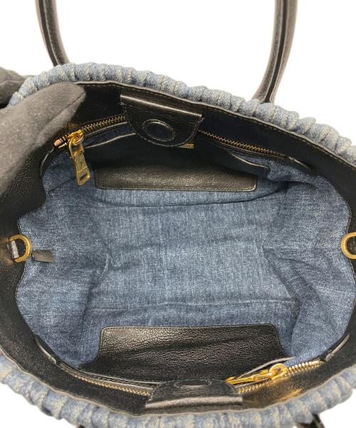 MIU MIU（ミュウミュウ）MIU MIU (ミュウミュウ) マテラッセ デニムバッグ ブルーの古着・服飾アイテム