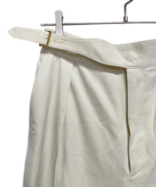 CULLNI（クルニ）CULLNI (クルニ) Wool Chino Wide 1-Tuck Gurkha Pants アイボリー サイズ:SIZE 1の古着・服飾アイテム