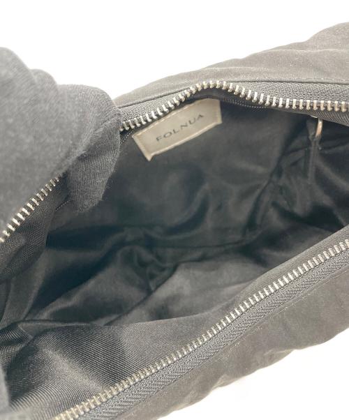 FOLNUA（フォルニュア）FOLNUA (フォルニュア) クッションパッドオーバルバッグ ブラックの古着・服飾アイテム