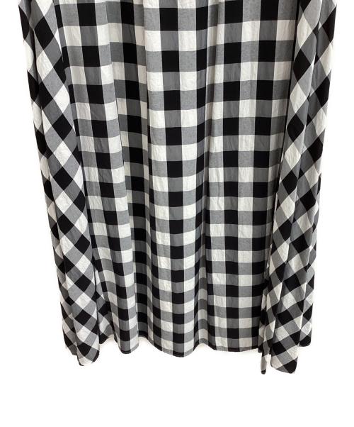 UNITED ARROWS（ユナイテッドアローズ）UNITED ARROWS (ユナイテッドアローズ) ノースリーブワンピース ブラック×ホワイト サイズ:38の古着・服飾アイテム