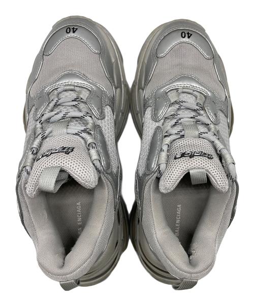 BALENCIAGA（バレンシアガ）BALENCIAGA (バレンシアガ) ローカットスニーカー ライトグレー×シルバー サイズ:26.5cmの古着・服飾アイテム