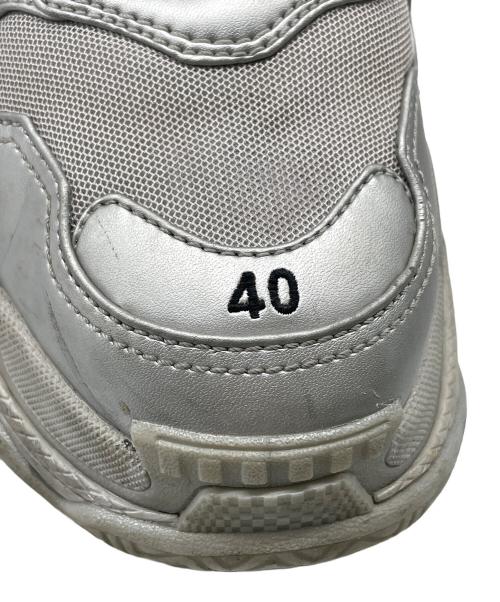 BALENCIAGA（バレンシアガ）BALENCIAGA (バレンシアガ) ローカットスニーカー ライトグレー×シルバー サイズ:26.5cmの古着・服飾アイテム