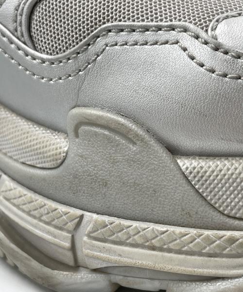 BALENCIAGA（バレンシアガ）BALENCIAGA (バレンシアガ) ローカットスニーカー ライトグレー×シルバー サイズ:26.5cmの古着・服飾アイテム