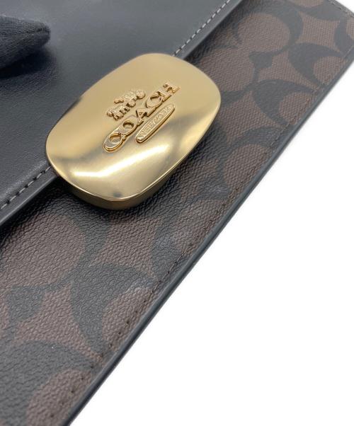 COACH（コーチ）COACH (コーチ) エライザ フラップ クロスボディ・シグネチャー キャンバス ブラックの古着・服飾アイテム