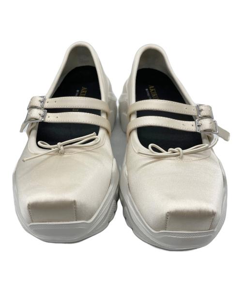 AKIKOAOKI（アキコアオキ）AKIKOAOKI (アキコアオキ) Giselle/ローファー/メリージェーン ホワイト サイズ:23㎝の古着・服飾アイテム