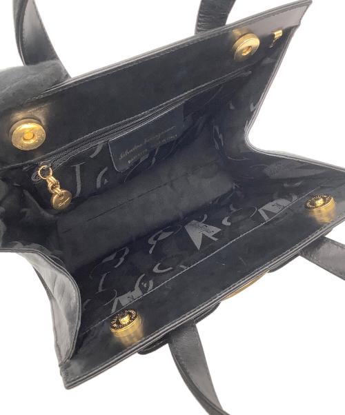 Salvatore Ferragamo（サルヴァトーレ フェラガモ）Salvatore Ferragamo (サルヴァトーレ フェラガモ) ヴァラリボン　ハンドバッグ ブラックの古着・服飾アイテム