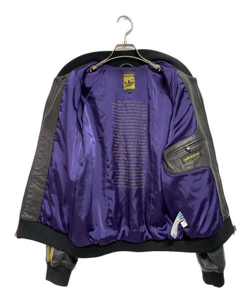 adidas（アディダス）adidas (アディダス) セットアップジャージ ブラック×ゴールド サイズ:Mの古着・服飾アイテム