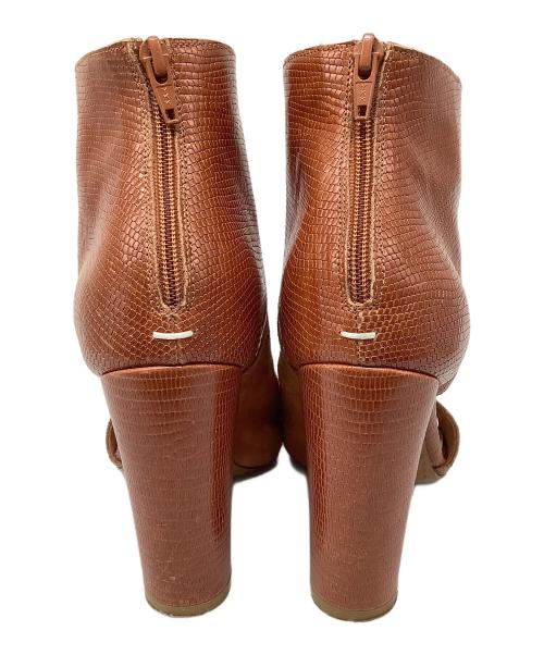 Maison Martin Margela（メゾン マルタン マルジェラ）Maison Martin Margela (メゾン マルタン マルジェラ) スエードサンダル ライトブラウン サイズ:37の古着・服飾アイテム