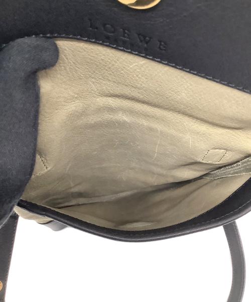 LOEWE（ロエベ）LOEWE (ロエベ) アナグラム ショルダーバッグ カーキ×ブラックの古着・服飾アイテム