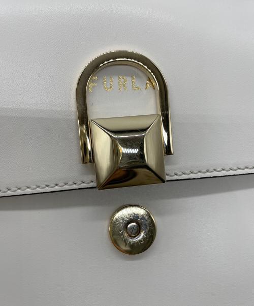 FURLA（フルラ）FURLA (フルラ) ショルダーポーチ ホワイトの古着・服飾アイテム