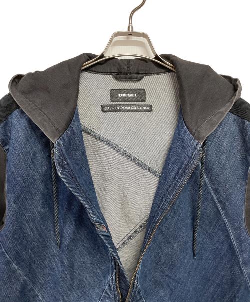 DIESEL（ディーゼル）DIESEL (ディーゼル) バイアスカットデニムコレクション ジップパーカー ブラック×ブルー サイズ:Sの古着・服飾アイテム