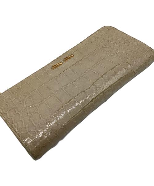 MIU MIU（ミュウミュウ）MIU MIU (ミュウミュウ) ラウンドファスナー財布の古着・服飾アイテム