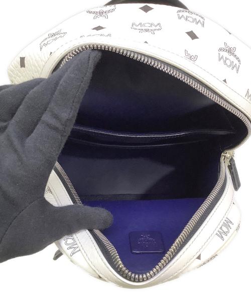 MCM（エムシーエム）MCM (エムシーエム) Stark サイドスタッズ バックパック - ヴィセトス ホワイトの古着・服飾アイテム