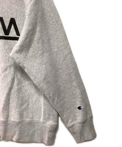 Champion（チャンピオン）Champion (チャンピオン) UNDERCOVER (アンダーカバー) VARIOUS ARTIST スウェット ライトグレー サイズ:LARGEの古着・服飾アイテム