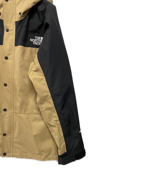 THE NORTH FACE（ザ ノース フェイス）THE NORTH FACE (ザ ノース フェイス) MOUNTAIN LIGHT JACKET （マウンテンライトジャケット） ベージュ×ブラック サイズ:XLの古着・服飾アイテム