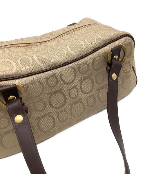 Salvatore Ferragamo（サルヴァトーレ フェラガモ）Salvatore Ferragamo (サルヴァトーレ フェラガモ) ミニボストンバッグ ベージュ サイズ:02400の古着・服飾アイテム