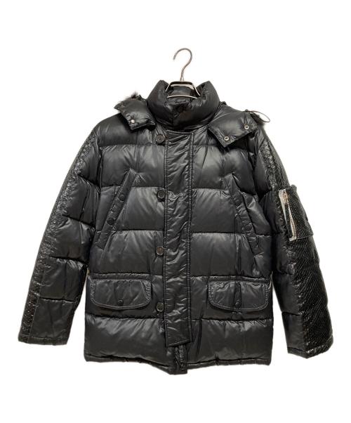 IZREEL（イズリール）IZREEL (イズリール) DUVETICA (デュベティカ) パイソンスリーブ ダウンジャケット ブラック サイズ:46の古着・服飾アイテム