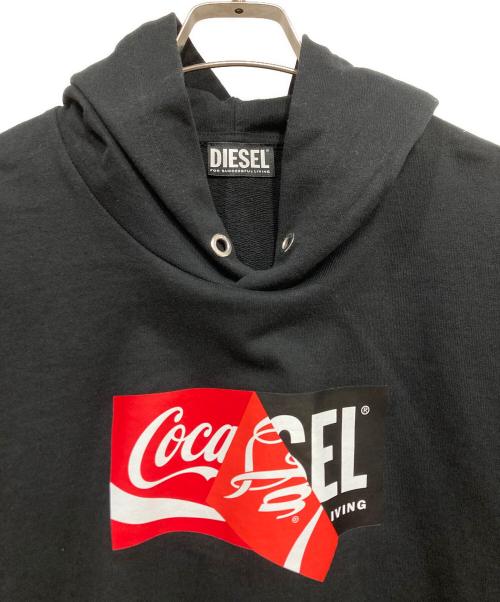 DIESEL（ディーゼル）DIESEL (ディーゼル) Coca Cola (コカコーラ) プルオーバーパーカー ブラック サイズ:Mの古着・服飾アイテム