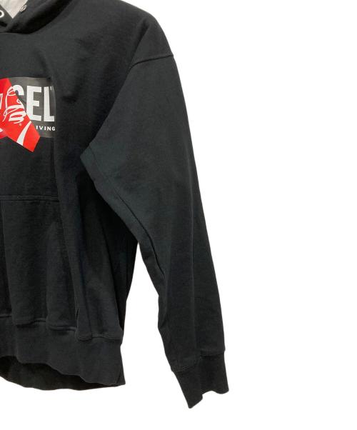 DIESEL（ディーゼル）DIESEL (ディーゼル) Coca Cola (コカコーラ) プルオーバーパーカー ブラック サイズ:Mの古着・服飾アイテム