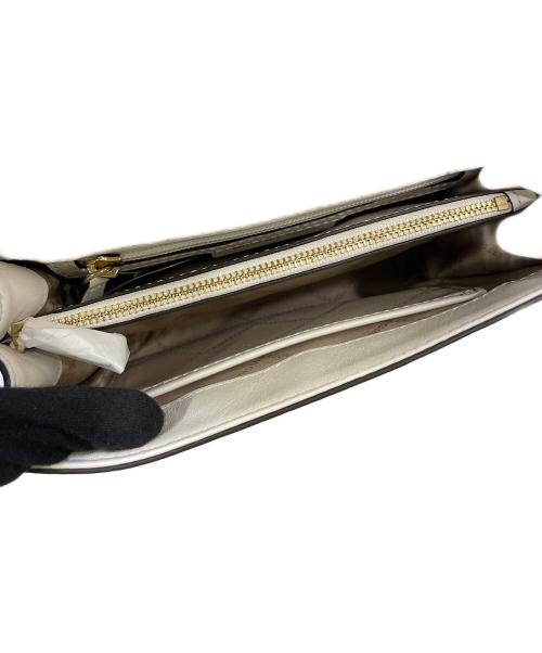 MICHAEL KORS（マイケル・コース）MICHAEL KORS (マイケル・コース) ショルダーバッグ ホワイト 未使用品の古着・服飾アイテム