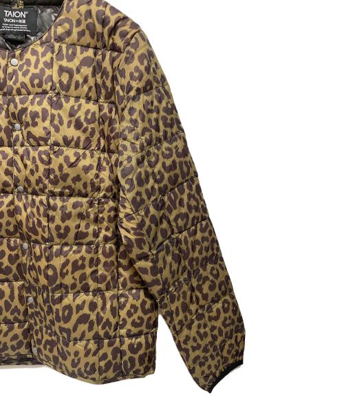 TAION（タイオン）TAION (タイオン) ベーシック クルーネックボタン インナーダウンジャケット イエロー サイズ:S 未使用品の古着・服飾アイテム