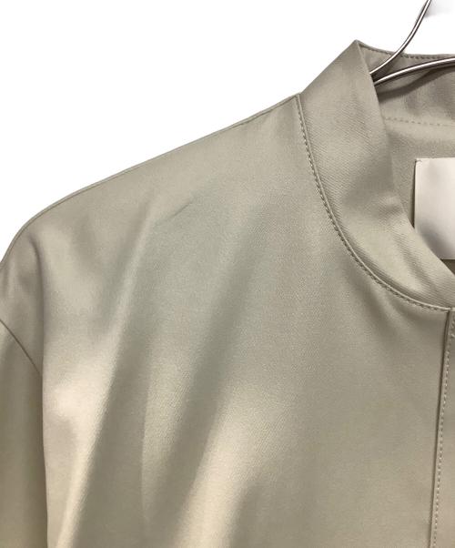 qualite（カリテ）qualite (カリテ) ノーカラージャケット ベージュ サイズ:38 未使用品の古着・服飾アイテム