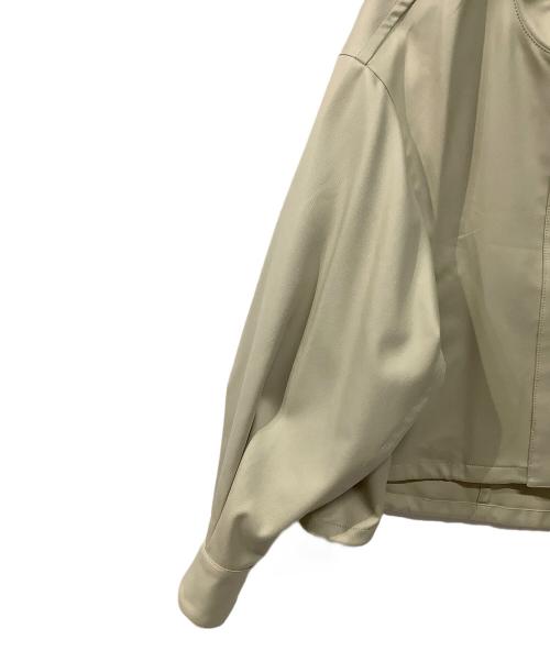 qualite（カリテ）qualite (カリテ) ノーカラージャケット ベージュ サイズ:38 未使用品の古着・服飾アイテム