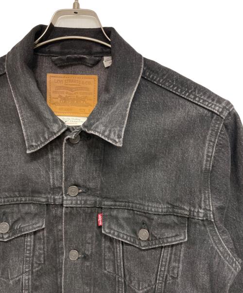 LEVI'S（リーバイス）LEVI'S (リーバイス) リラックスフィット トラッカージャケット ブラック サイズ:Sの古着・服飾アイテム