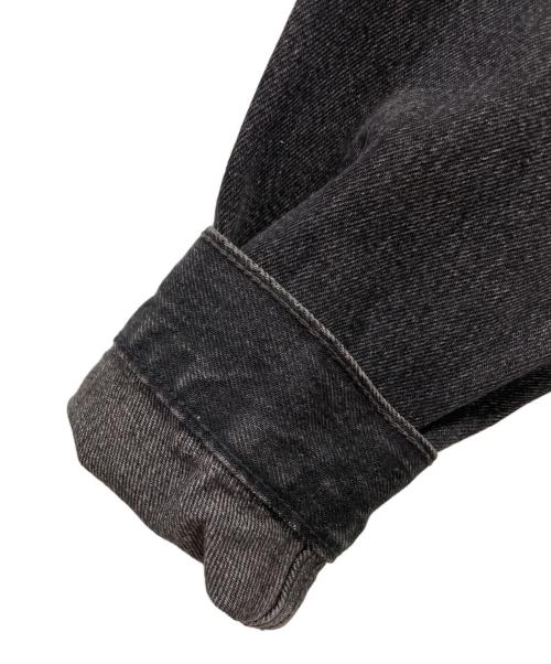 LEVI'S（リーバイス）LEVI'S (リーバイス) リラックスフィット トラッカージャケット ブラック サイズ:Sの古着・服飾アイテム