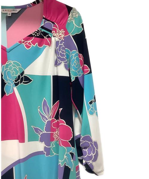 LEONARD SPORT（レオナール スポーツ）LEONARD SPORT (レオナール スポーツ) 花柄七分丈カットソー スカイブルー サイズ:38の古着・服飾アイテム