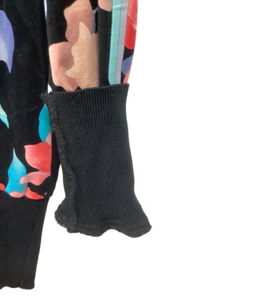 LEONARD（レオナール）LEONARD (レオナール) 花柄長袖カットソー ブラック サイズ:Lの古着・服飾アイテム