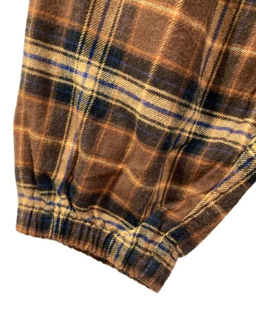 BEAMS（ビームス）BEAMS (ビームス) STARBUCKS COFFEE (スターバックスコーヒー) クレイジーパターンフードネルブルゾン ベージュ ベージュ サイズ:XL 未使用品の古着・服飾アイテム