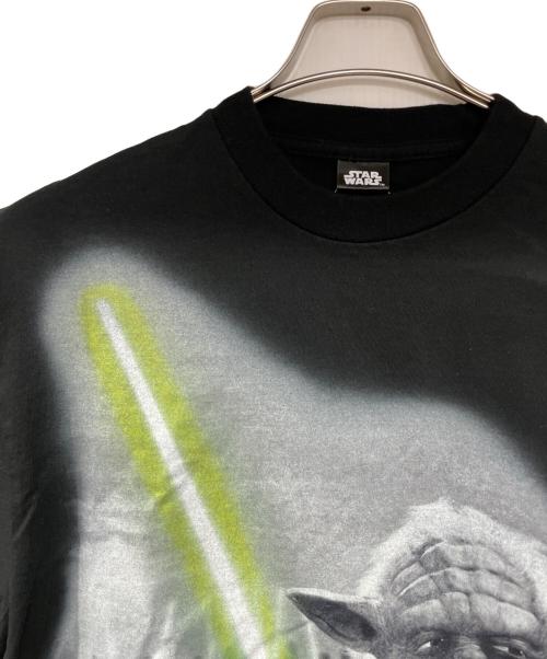 STAR WARS（スターウォーズ）STAR WARS (スターウォーズ) FREAK'S STORE (フリークスストア) STARWARS EP2 YODA maythe4th TEE ブラック サイズ:L 未使用品の古着・服飾アイテム