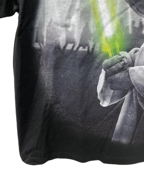 STAR WARS（スターウォーズ）STAR WARS (スターウォーズ) FREAK'S STORE (フリークスストア) STARWARS EP2 YODA maythe4th TEE ブラック サイズ:L 未使用品の古着・服飾アイテム